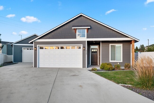 4115 N Slazenger Ln in Post Falls, ID - Building Photo - Building Photo