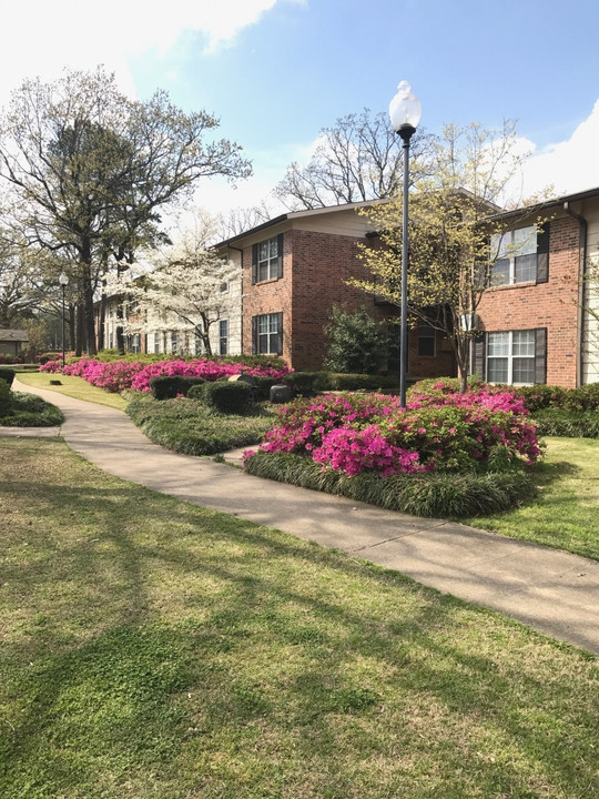 Jefferson Manor in North Little Rock, AR - Building Photo