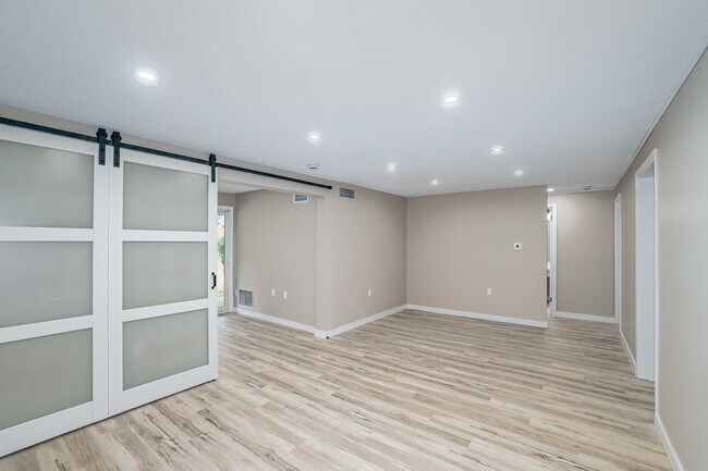 Avon Place in Avon, CT - Building Photo - Interior Photo