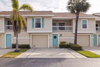 12321 Sun Vista Ct W in Treasure Island, FL - Building Photo - Building Photo