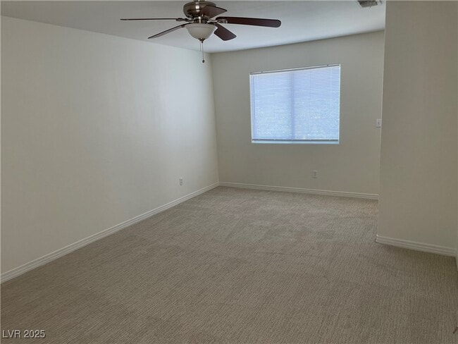 property at 2413 Cliffwood Dr
