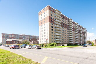 Dayton Beach Park in Rockaway Beach, NY - Building Photo - Building Photo