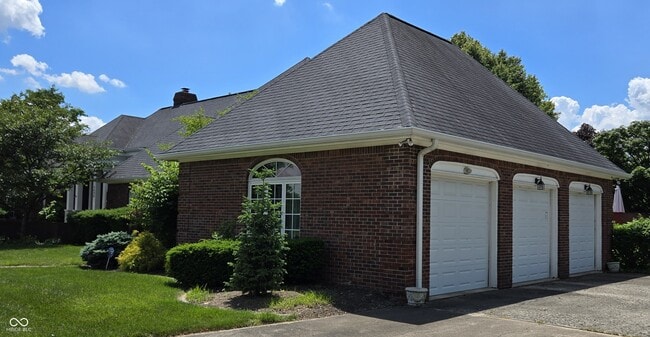 9628 Summerlakes Dr in Carmel, IN - Building Photo - Building Photo