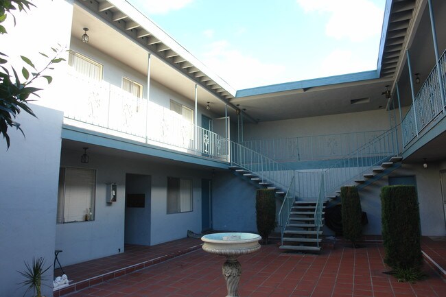 The Royal Court in San Jose, CA - Foto de edificio - Building Photo