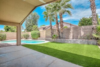 7472 W Potter Dr in Glendale, AZ - Building Photo - Building Photo