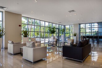 1330 West Ave in Miami Beach, FL - Building Photo - Building Photo
