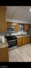 22 E Price St in Linden, NJ - Building Photo - Building Photo