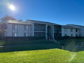 1324 S Pine Ridge Cir in Sanford, FL - Building Photo - Building Photo