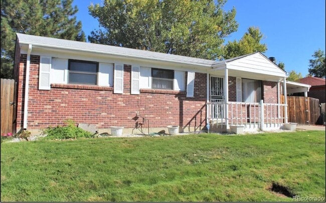property at 5542 Scranton St