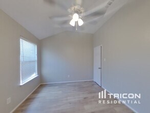 332 Butternut Dr in Rockwall, TX - Foto de edificio - Building Photo