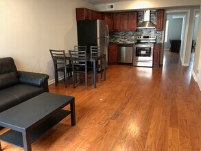 620 S 42nd St in Philadelphia, PA - Building Photo - Building Photo