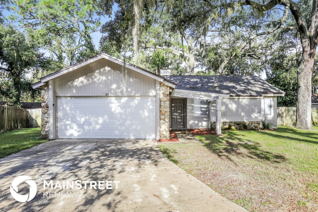 105 Whispering Pines Ct in Sanford, FL - Building Photo