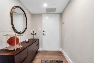 1865 Brickell Ave in Miami, FL - Building Photo - Building Photo