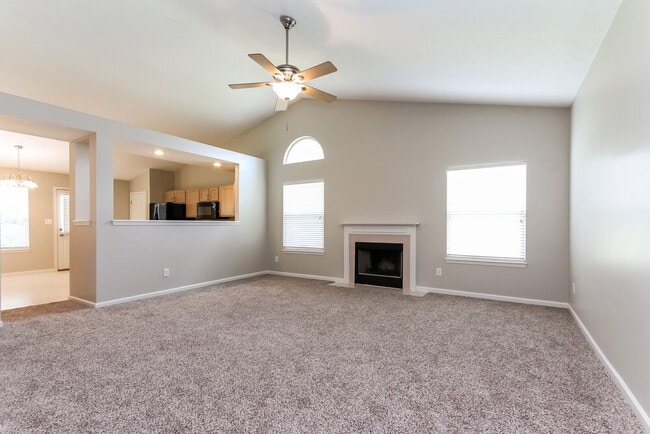 3026 Crestwell Dr in Indianapolis, IN - Building Photo - Building Photo