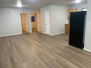4825 Dollar Rd, Unit 1 in Wasilla, AK - Building Photo - Building Photo