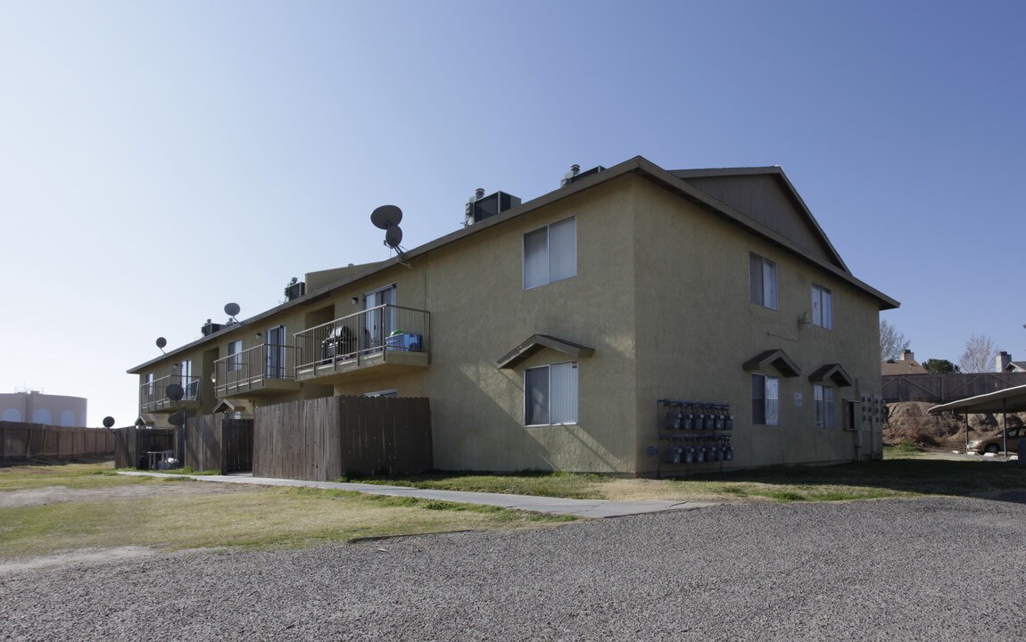 Alfa Apartments | Note Sale in Barstow, CA - Foto de edificio