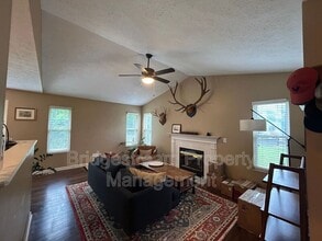 1280 Whitetail Dr in Fairborn, OH - Building Photo - Building Photo