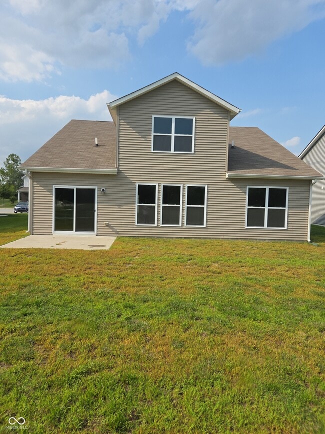 6011 Aspen Meadow Dr in Indianapolis, IN - Building Photo - Building Photo