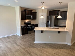 3907 Copperfield Ct in Jamestown, NC - Building Photo - Building Photo