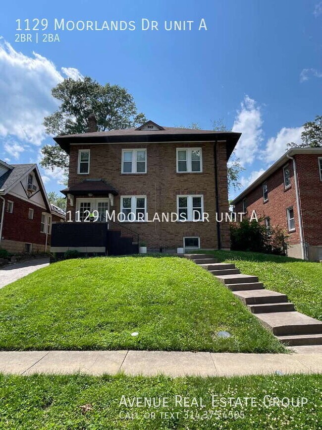 1129 Moorlands Dr in Richmond Heights, MO - Building Photo - Building Photo