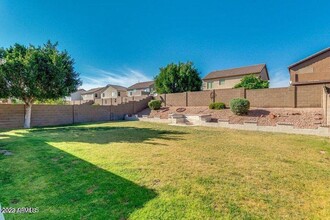 6410 W Hackamore Dr in Phoenix, AZ - Building Photo - Building Photo