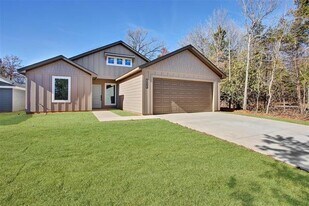 1479 Cathey Dr in Denison, TX - Building Photo
