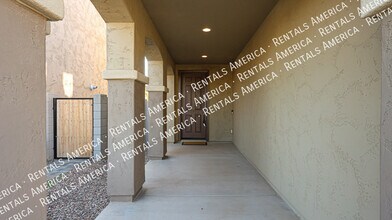 17611 W Missouri Ave in Litchfield Park, AZ - Building Photo - Building Photo