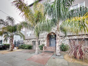 1616 35th Avenue in Oakland, CA - Building Photo - Building Photo