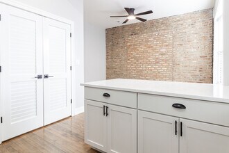 3830 N Wilton Ave in Chicago, IL - Foto de edificio - Building Photo