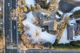 2 Post Rd in Toronto, ON - Building Photo