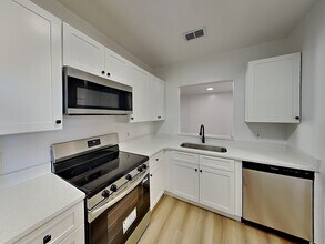 515 Villa Del Sol Cir in Orlando, FL - Building Photo - Building Photo