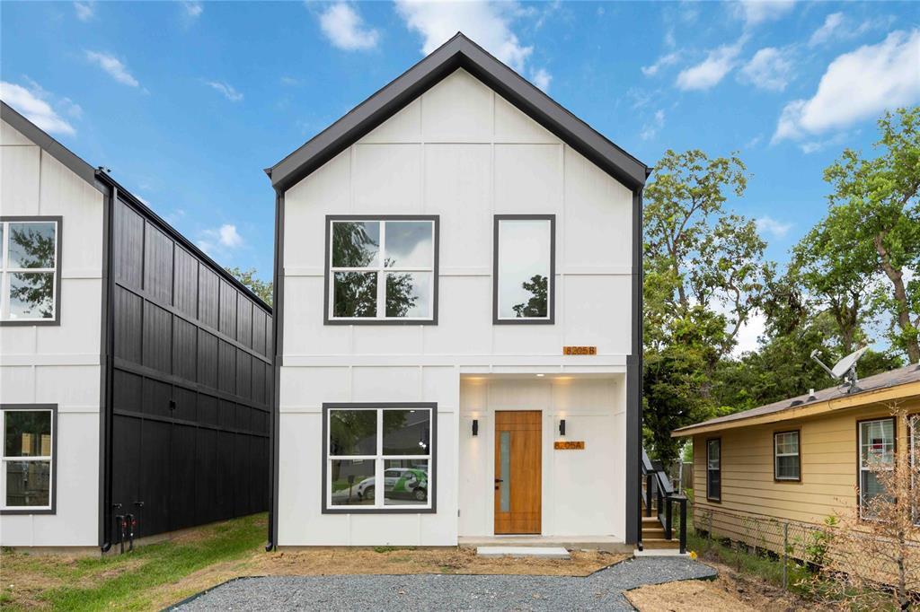 8205 Moon Beam St-Unit -A in Houston, TX - Building Photo