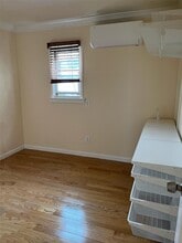 45- 32 Westminster Rd in Great Neck, NY - Building Photo - Building Photo