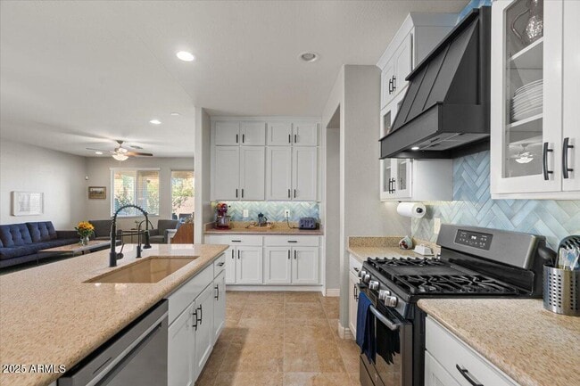 property at 2674 E Cherry Hill Dr