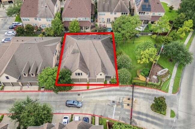 2906 Royal Oaks Green in Houston, TX - Building Photo - Building Photo