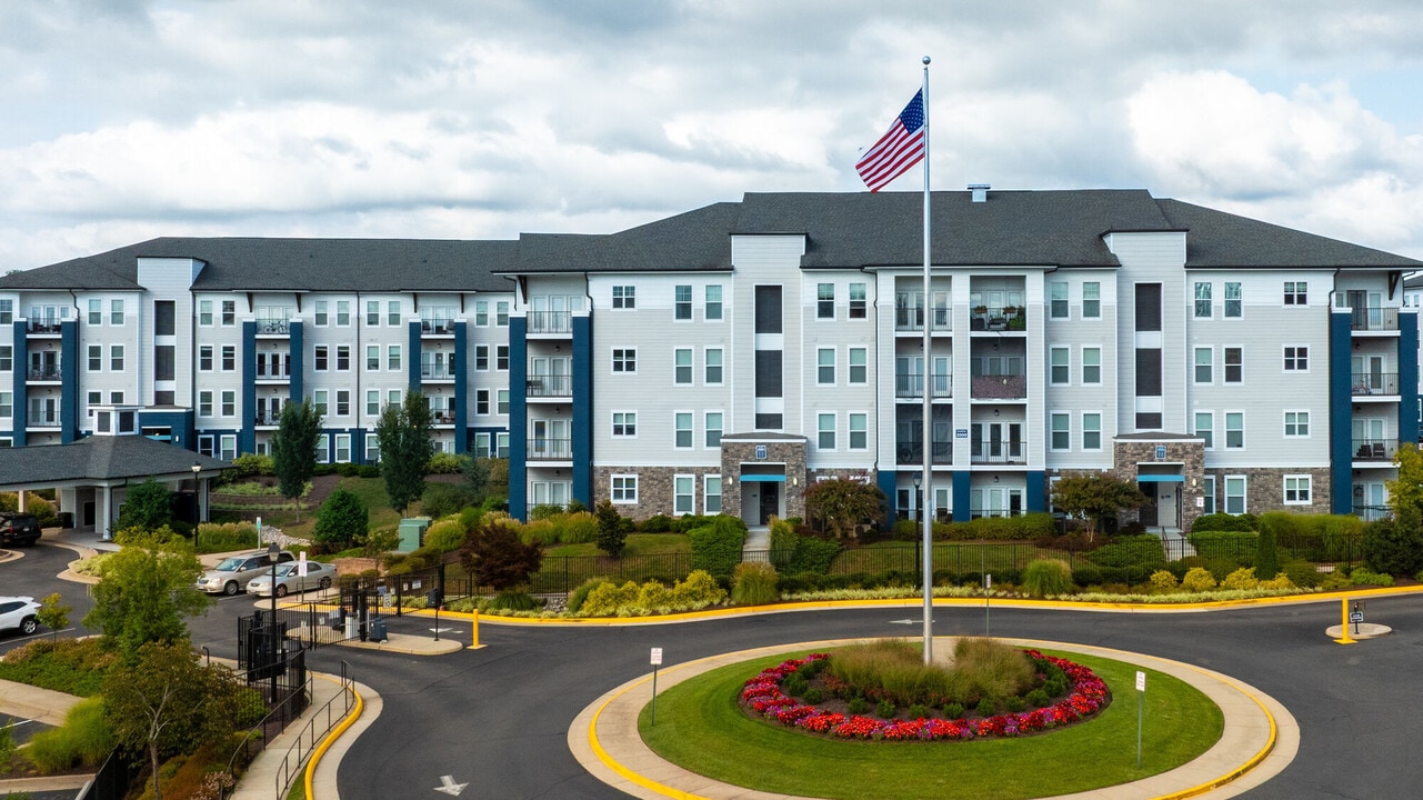 Palisades at Manassas Park in Manassas Park, VA - Foto de edificio