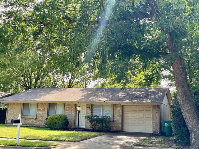 property at 217 Bellaire Dr