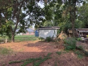 1025 17th St NE in Paris, TX - Building Photo - Building Photo