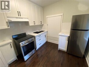 97 E 24th St in Hamilton, ON - Building Photo - Building Photo