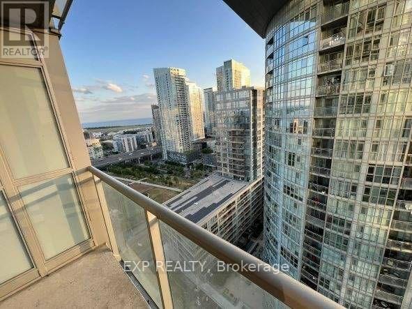 property at 15 Iceboat Terr