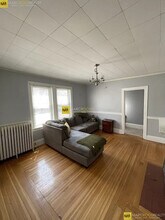 32 Newcastle Rd in Boston, MA - Building Photo - Building Photo