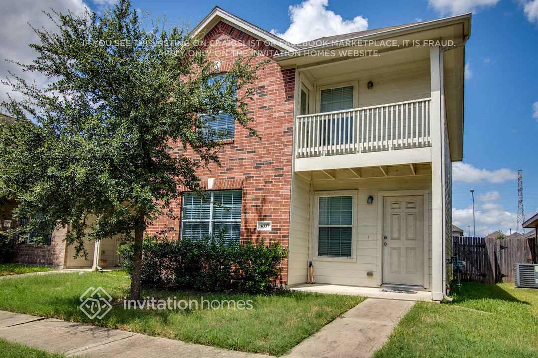 6337 Mountain Pines Ln in Katy, TX - Building Photo