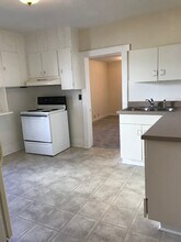 1106 N Maple St, Unit B in Murfreesboro, TN - Building Photo - Building Photo