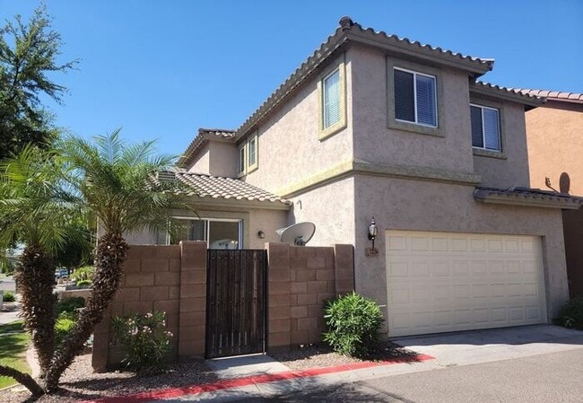 7226 S 48th Glen in Phoenix, AZ - Building Photo - Building Photo