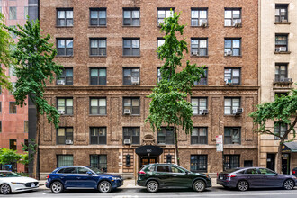 150 E 49th St in New York, NY - Building Photo - Building Photo