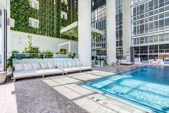 800 S Michigan Ave, Unit 2311 in Chicago, IL - Building Photo - Building Photo