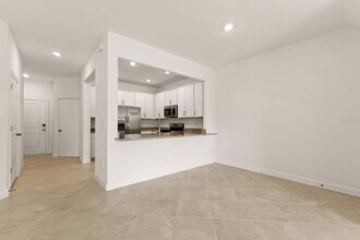 14820 Lyla Ter in Bradenton, FL - Foto de edificio - Building Photo