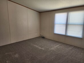 620 S Avenue B in Portales, NM - Building Photo - Building Photo