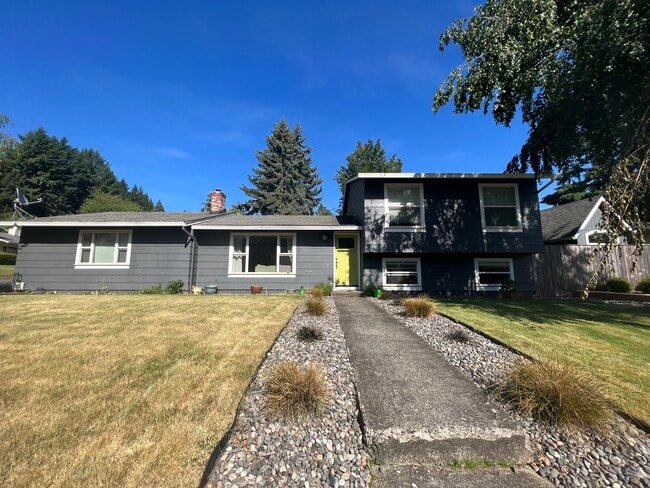 property at 98 SW Hartley Ave