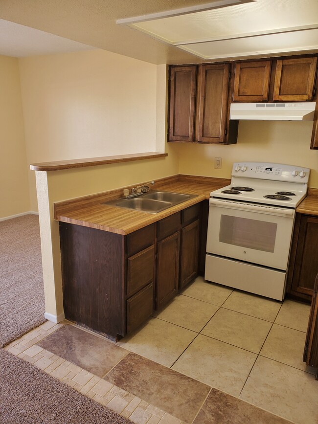 125 Lee Ave, Unit A in Bullhead City, AZ - Foto de edificio - Building Photo